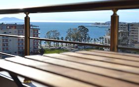 Kela's SEAVIEW Studio Apartment
